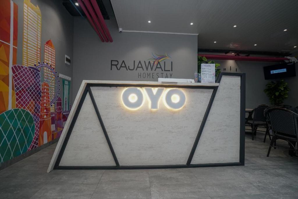 Oyo 568 Rajawali Homestay Palembang Exterior foto